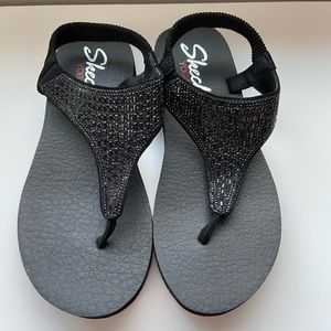 Sketchers cali meditation yoga foam sandal